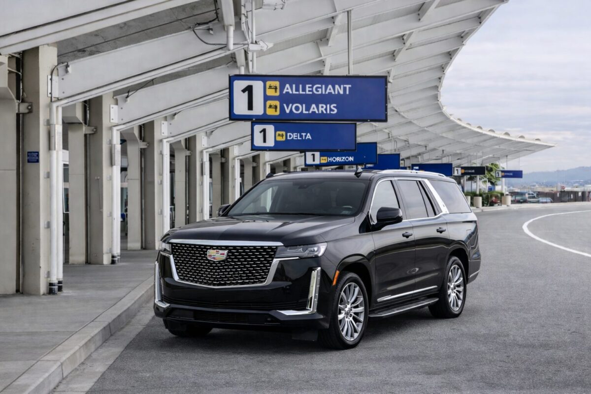 Luxury SUV providing Oakland Airport (OAK) car service